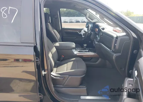 2023 Chevrolet Silverado 1500 4Wd Short Bed Rst z USA, uszkodzony, nr VIN 1GCUDEED5PZ199678